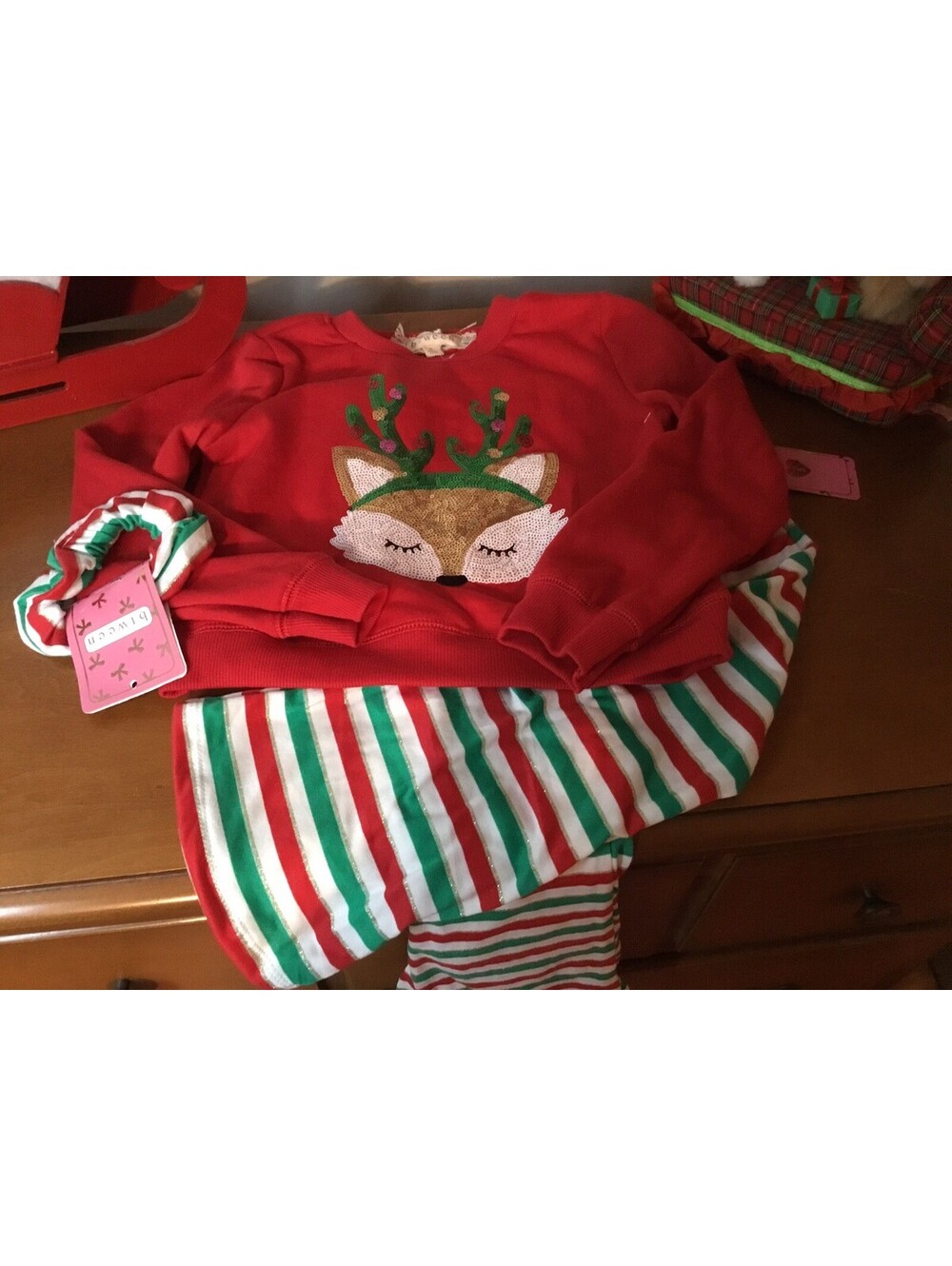 Girls Cute Sequined Reindeer Outfit Sz 5